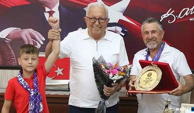 Kongreye gelmeyenler ŞEREF tribününe gelmesin…