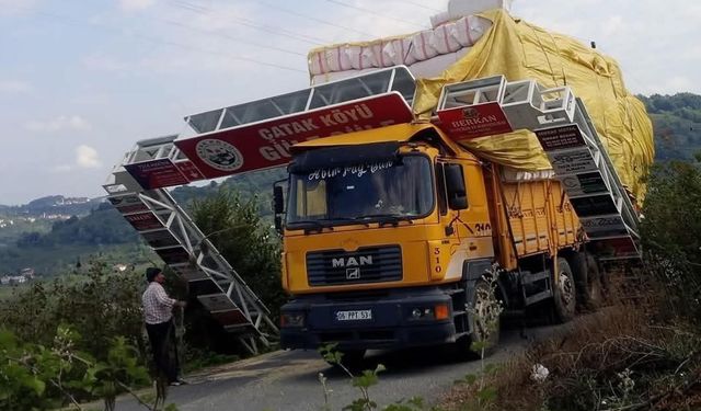 Tabelayı devirdi... Görenler şaşkınlığını gizleyemedi...