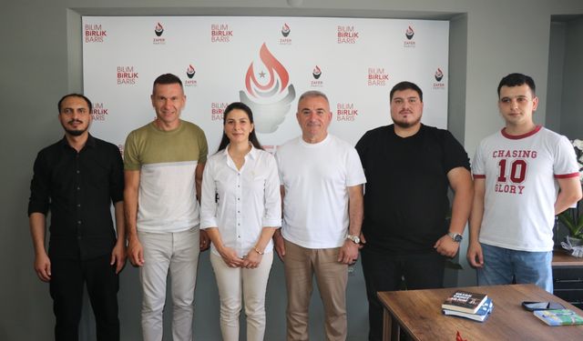 Sesli,  Çağla Erdoğan Turan'ı ziyaret etti...