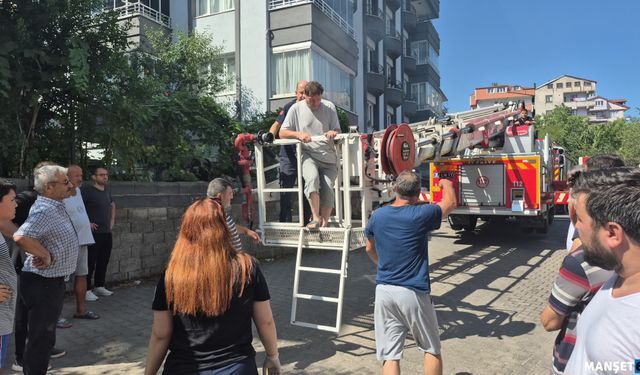 1'i çocuk 5 kişiyi itfaiye tahliye etti...