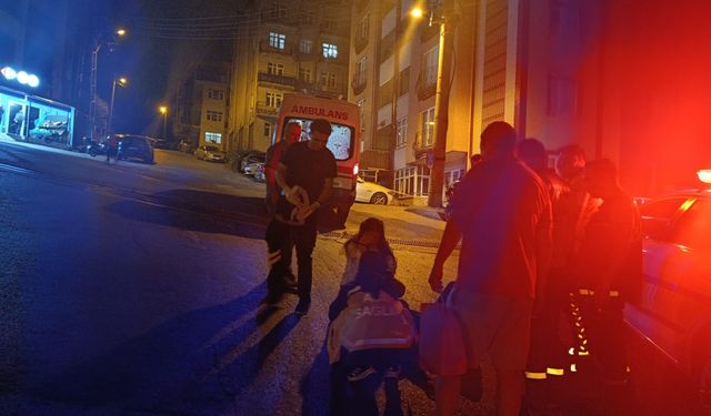 Motosiklet sürücüsü düşerek yaralandı...