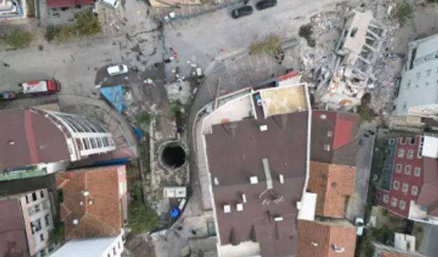 12 bina mühürlendi; 45 aile tahliye edildi...