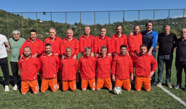 Turgut Tanyıldız Masterler şampiyonaya galibiyetle başladı..