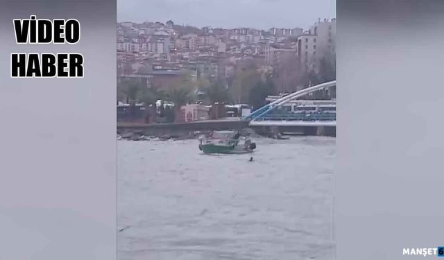 Fırtınada sürüklendi… O anlar kameraya yansıdı…