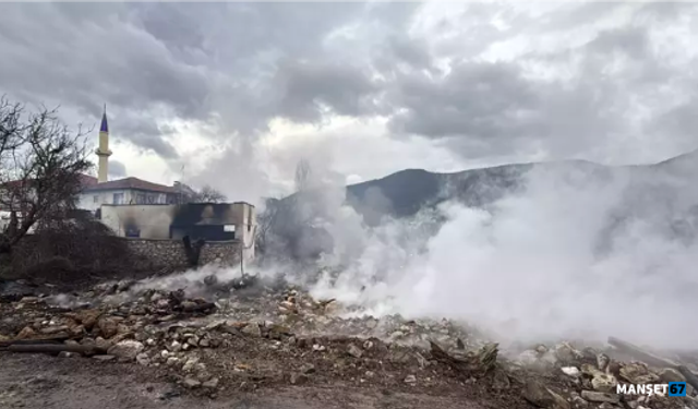 4 ev, ahır ve traktör yandı, 2 büyükbaş öldü...