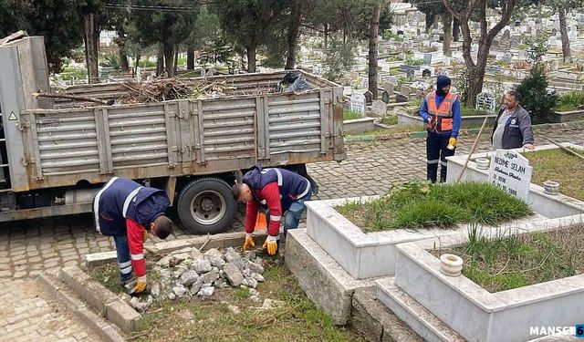 Ereğli’de Mezarlıklar bayrama hazırlanıyor
