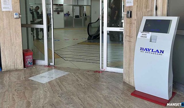 Belediye girişinde avans yükleme noktası oluşturuldu