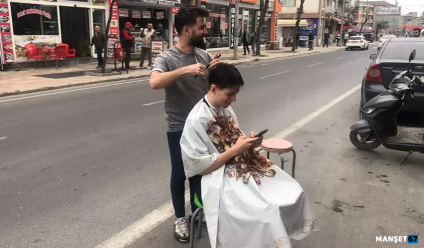 Depreme rağmen işini bırakmadı...
