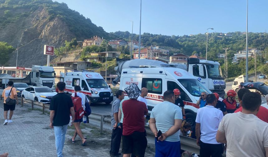 Ereğli-Alaplı yolunda kaza… Yaralılar var…
