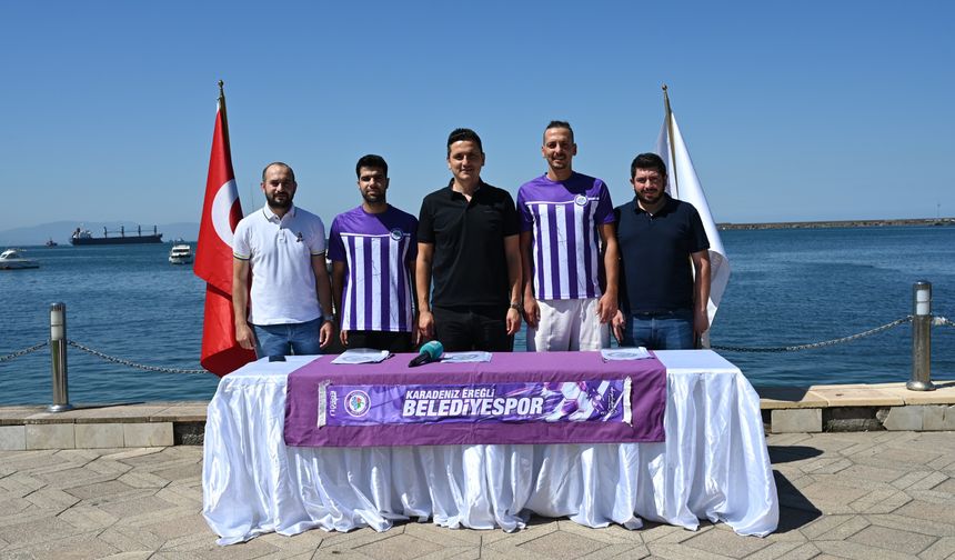 Belediyespor'da imza töreni düzenlendi...