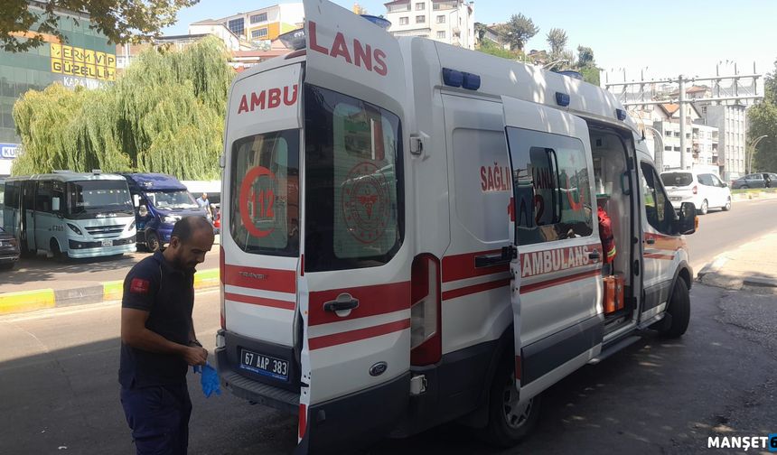 Kaldırım taşları can yaktı… Hastaneye kaldırıldı…