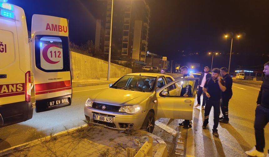 Alkolü aldı... Refüje çarptı...