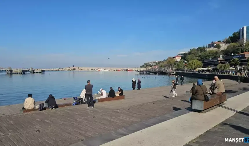 Güzel havayı deniz manzarası ile değerlendirdiler…