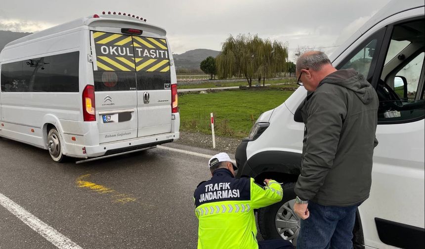 Kış lastiği denetimleri yapıldı...