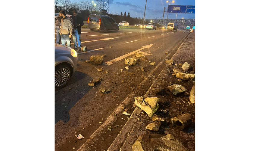 Kar yağışı sonrası toprak kayması meydana geldi...