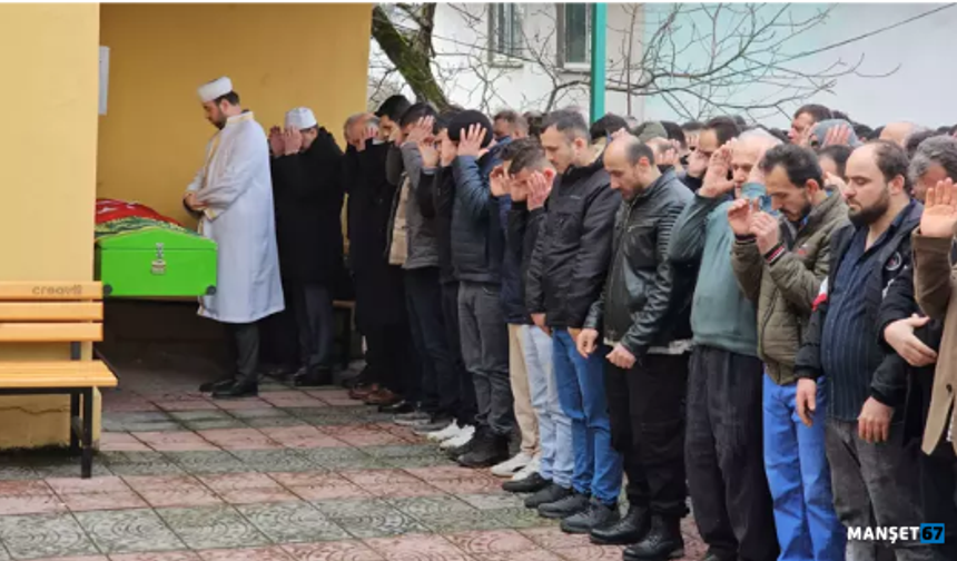 Kaçak ocakta ölen madenci, toprağa verildi...