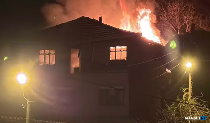 3 katlı müstakil ev yandı; 1 kişi dumandan etkilendi...