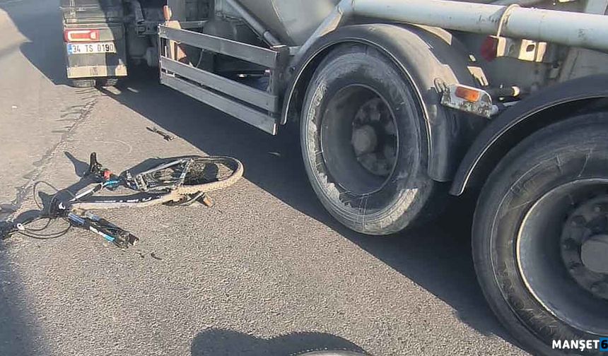 Kavşaktan dönen TIR, bisikleti altına aldı…