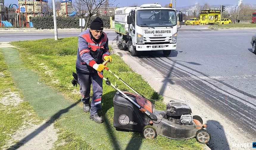 Caddeler sokaklar bayram için temizleniyor…