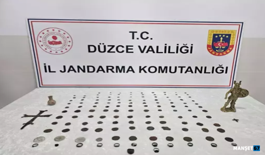 136 parça tarihi eser ele geçirildi; 2 gözaltı...