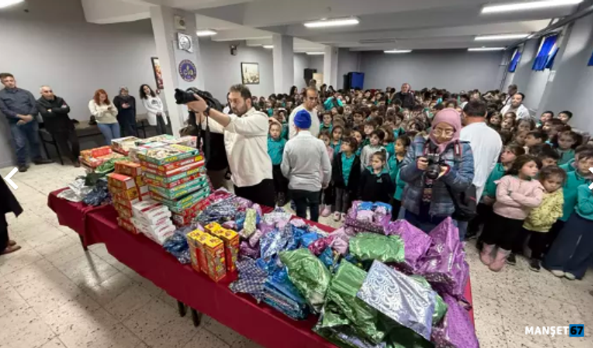 8 bin 50 öğrenciye oyuncak dağıtıldı...