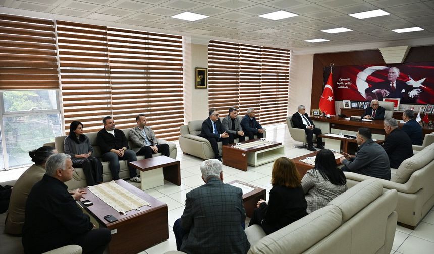 Başkan Posbıyık, daire müdürlerinden brifing aldı...