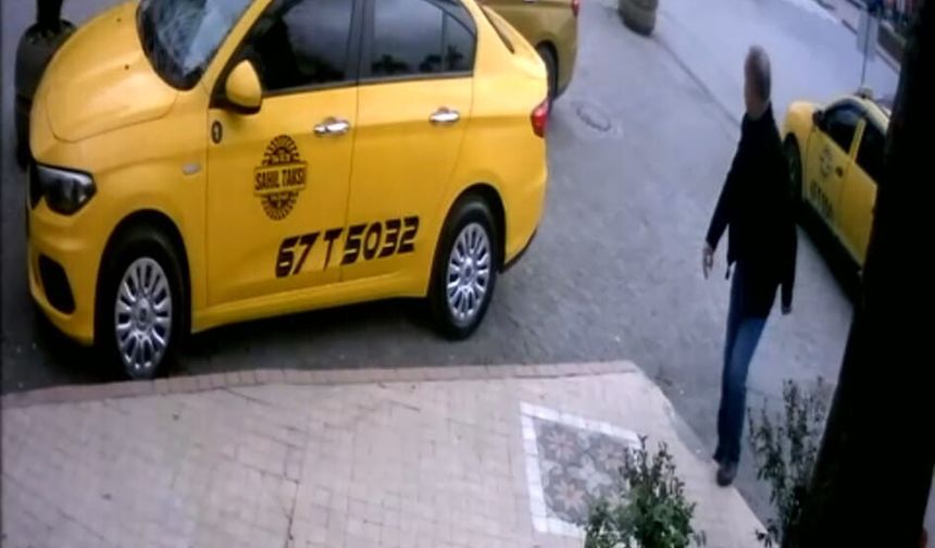 Kavşakta çarptı... O anlar kameraya yansıdı...