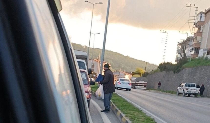 Önce yardım topladı... Sonra ise keyfini yaşadı...