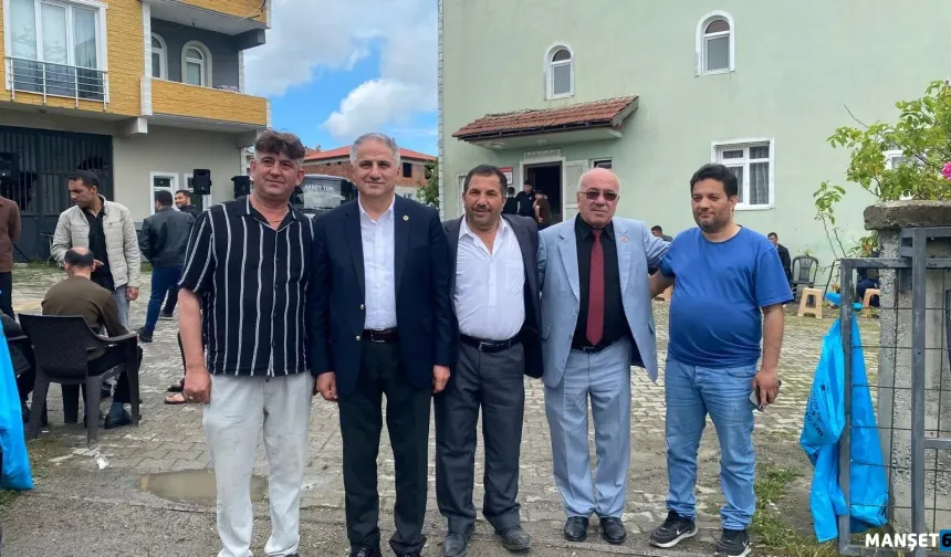 Milletvekili Bozkurt, Roman vatandaşlarla bayramlaştı