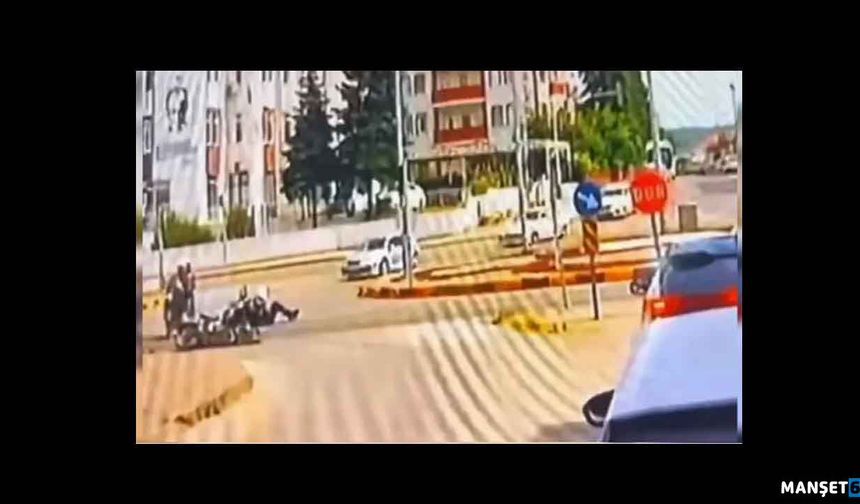 2 yunus polisinin yaralandığı kaza kamerada...