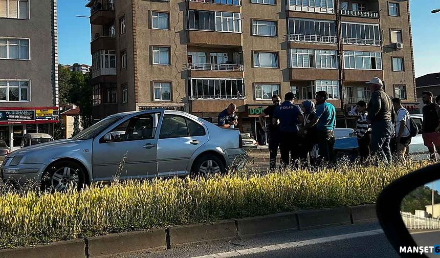 Yayaya yol verecekti… Kaza beraberinde geldi…