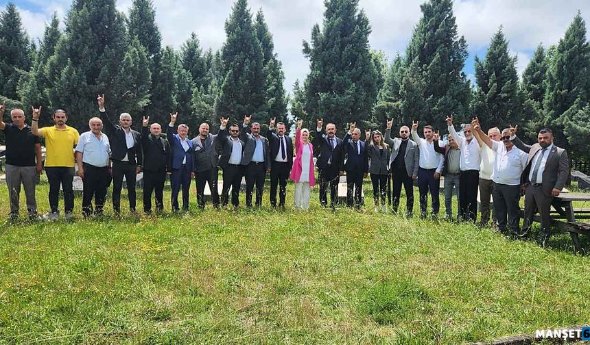 MHP Yönetimi Şehitler Ormanı'nda bir araya geldi
