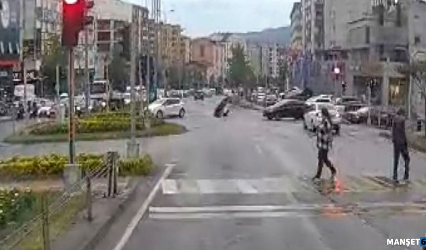 Feci kaza kameralara böyle yansıdı…