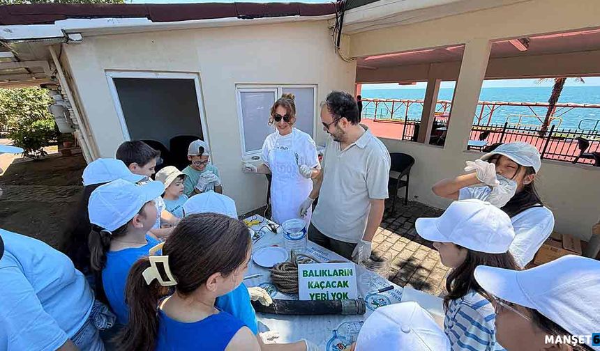 Atıklar çocukların elinde sanata dönüştü…