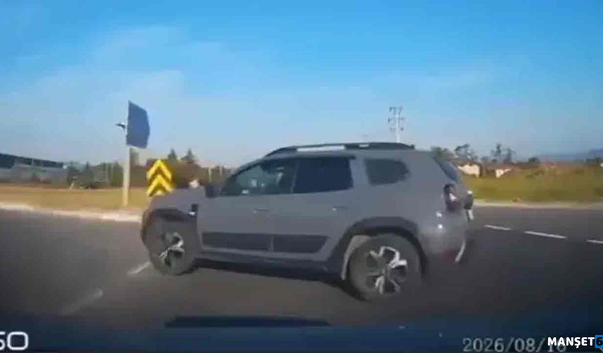 Kavşakta otomobil cipe çarptı; 5 yaralı