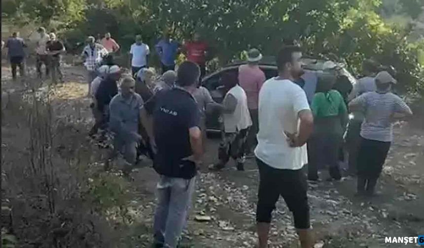 Devrilen traktörün altında kalarak yaşamını yitirdi