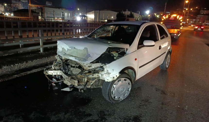 Hakimiyetini kaybetti... Korkuluğa çarptı....