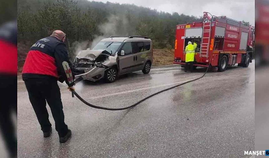 Feci kaza… TIR’a arkadan çarptı…