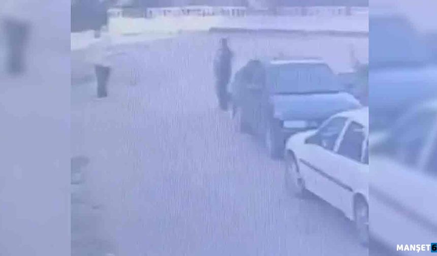Otomobilden saat çaldı; hırsızlık anı kamerada…
