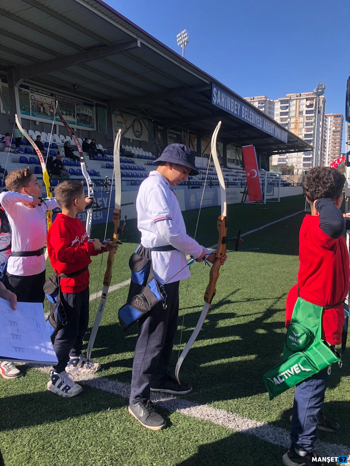 Sanko Okullari Öğrenci̇leri̇ni̇n Okçuluk Başarisi 2