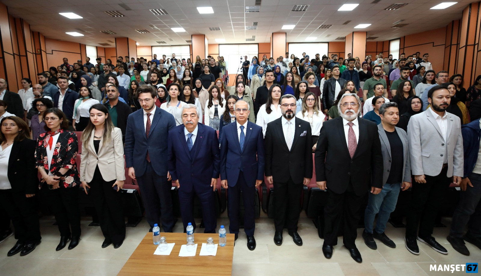 Sanko Holdi̇ng Onursal Başkani Abdulkadi̇r Konukoğlu Gaün'de Öğrenci̇lerle Buluştu (6)