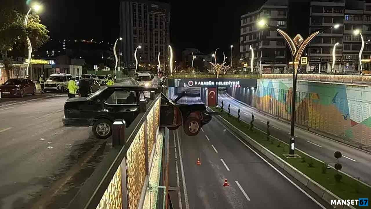 Köprü korkuluklarına çarpan otomobil askıda kaldı…